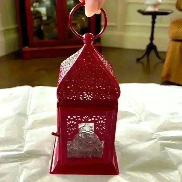 Handmade Small Metal and Etched Glass Tea Light Hanging Lantern in Class… - Picture 5 of 8